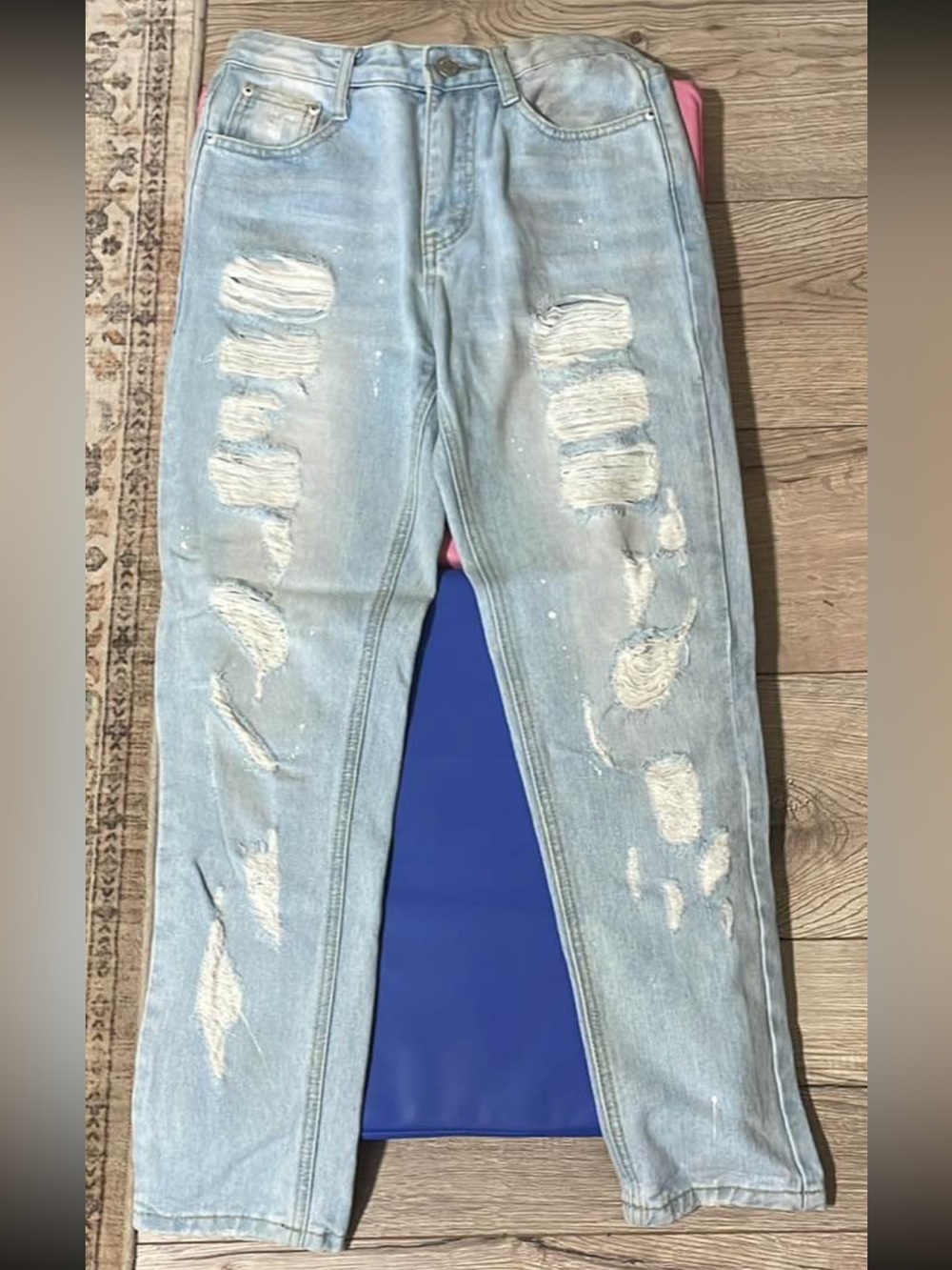 Light Wash Distressed Women’s mid to high rise skinny Jeans